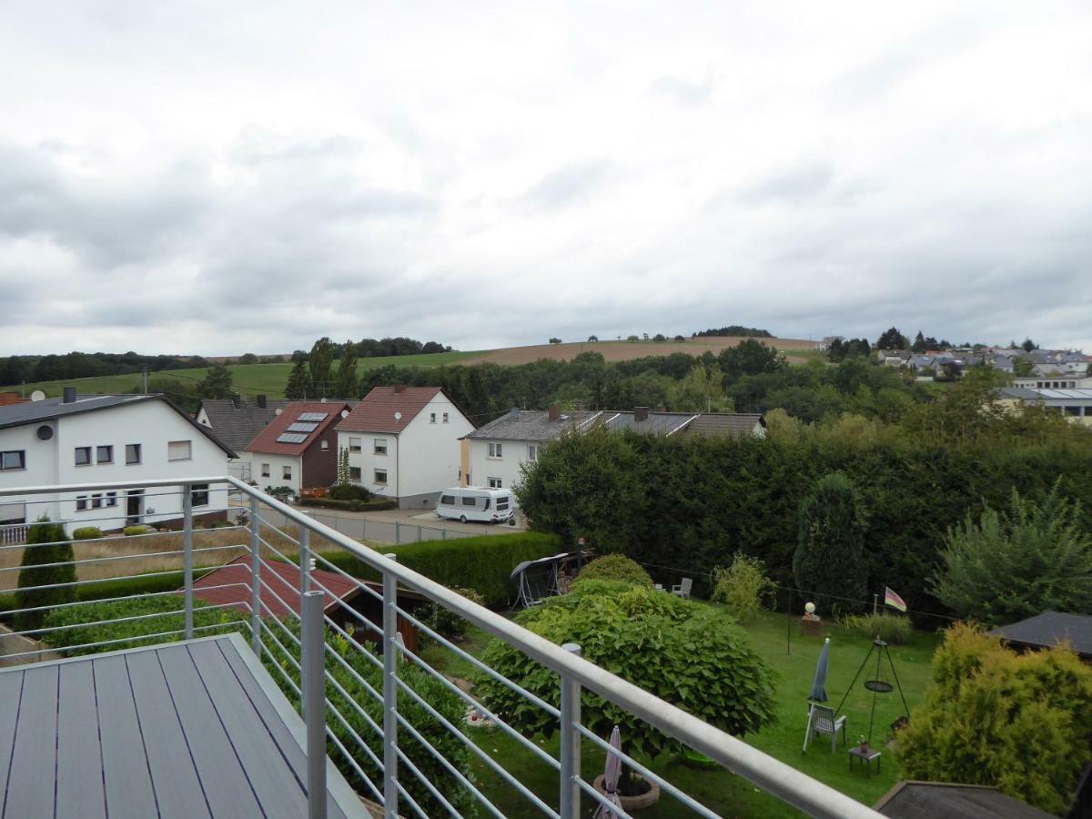 "Baerenhaus" Ferienwohnung Püttlingen Esterno foto